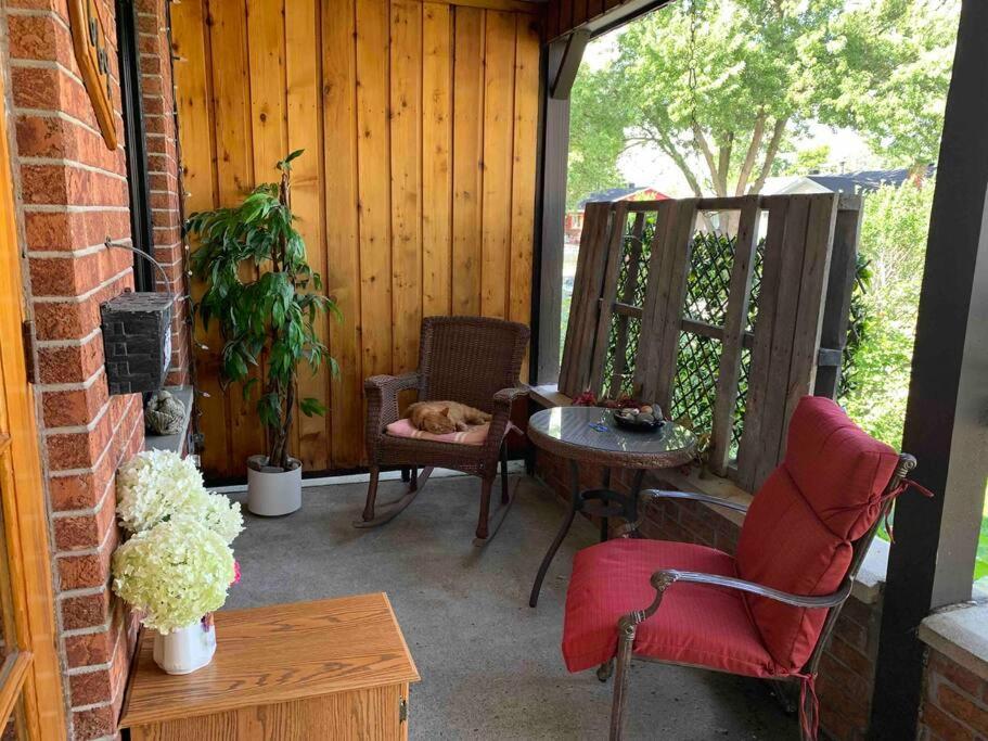 Havre Chez Guylaine Apartment Laval Exterior foto
