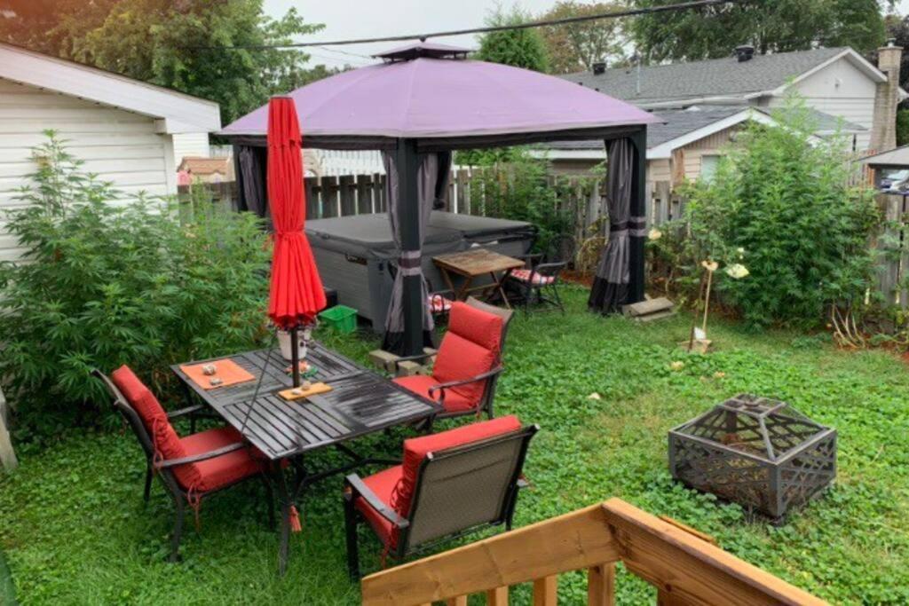 Havre Chez Guylaine Apartment Laval Exterior foto