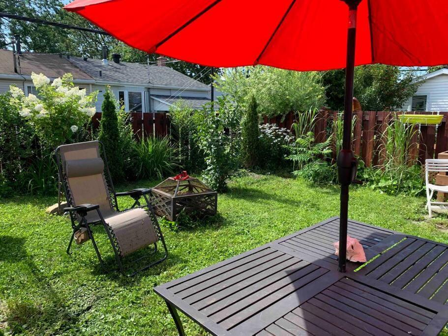 Havre Chez Guylaine Apartment Laval Exterior foto
